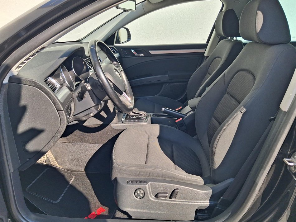 Škoda Superb II 2.0 TDi Ambiente