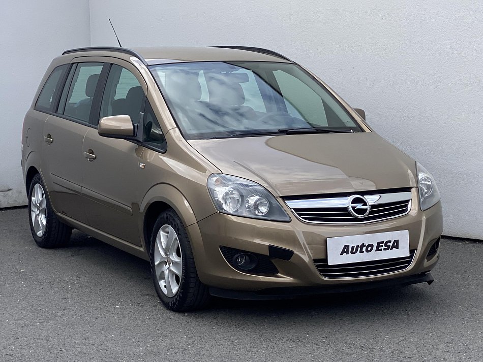 Opel Zafira 1.8 i Family 7míst