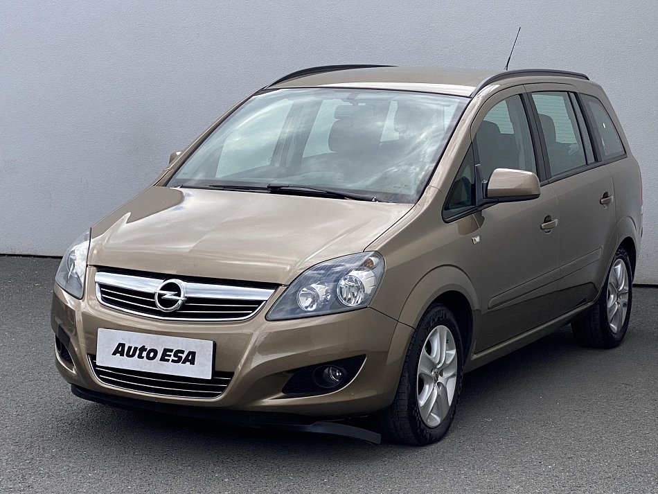 Opel Zafira 1.8 i Family 7míst