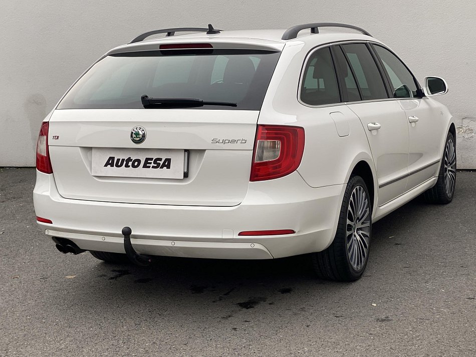 Škoda Superb II 2.0 TDi L&K