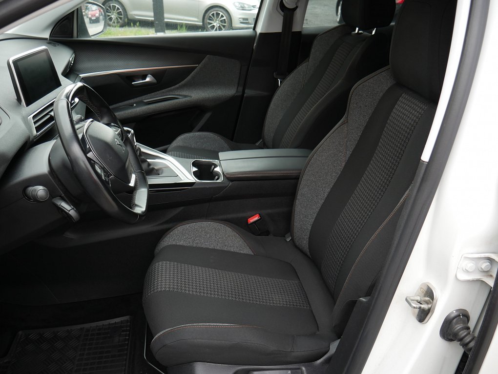 Peugeot 3008 1.6HDi Active