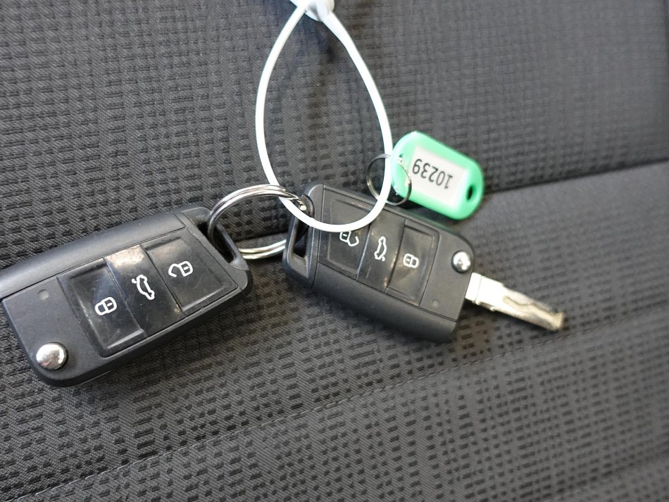 Škoda Octavia III 2.0 TDi Elegance
