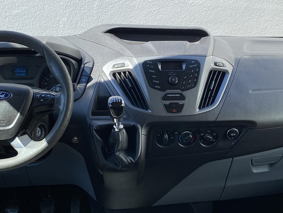 Ford Transit Custom 2.2TDCi  6míst