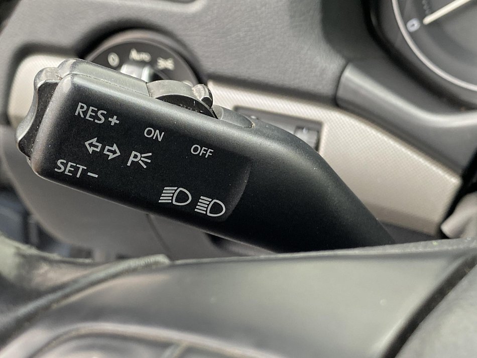 Škoda Octavia II 1.6i Elegance