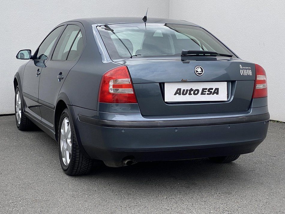 Škoda Octavia II 1.6i Elegance