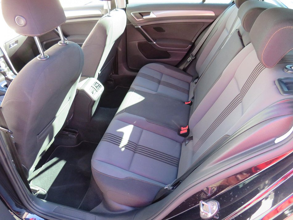 Volkswagen Golf 1.2TSi 