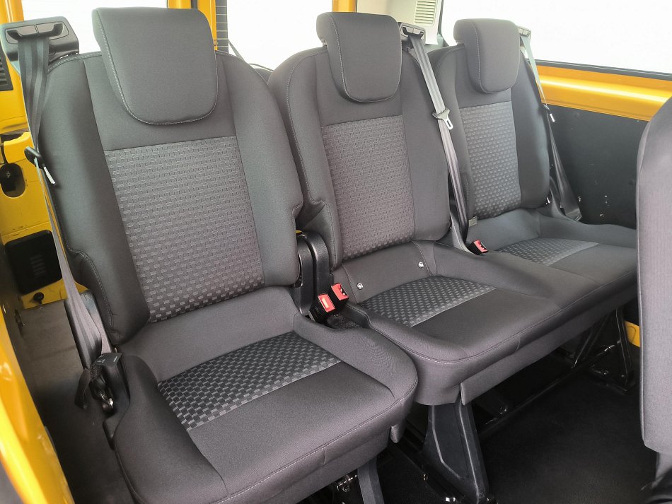 Ford Transit Custom 2.0TDCi  L2H1 8míst