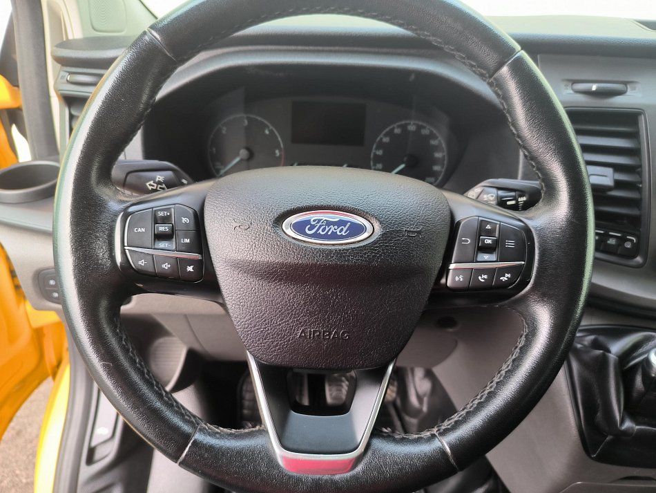 Ford Transit Custom 2.0TDCi  L2H1 8míst
