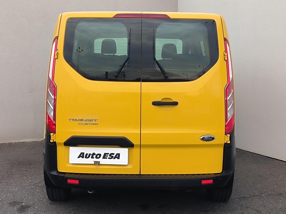 Ford Transit Custom 2.0TDCi  L2H1 8míst