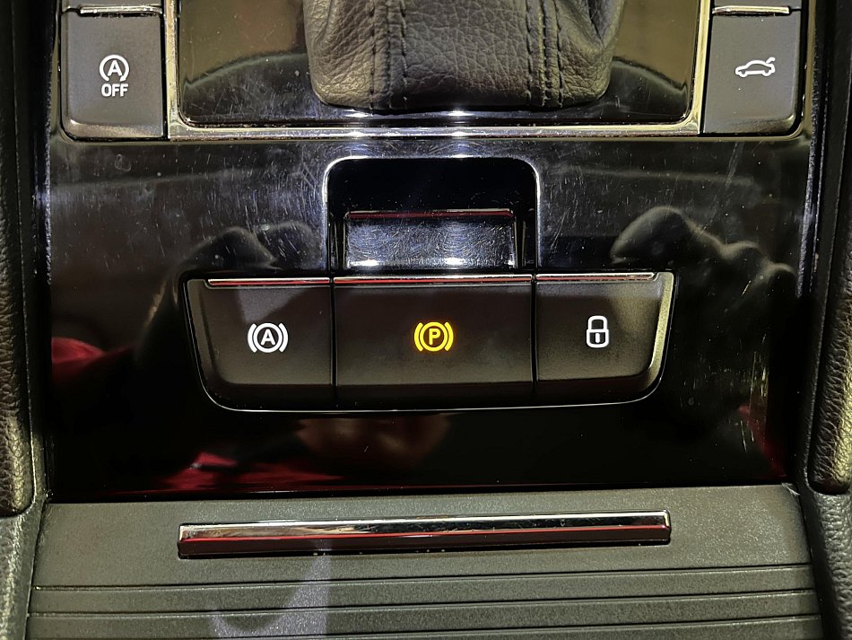 Škoda Superb III 2.0TDi Style