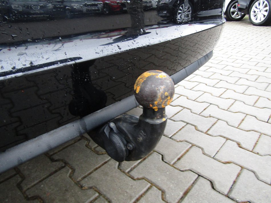 Volkswagen Sharan 2.0 TDi 