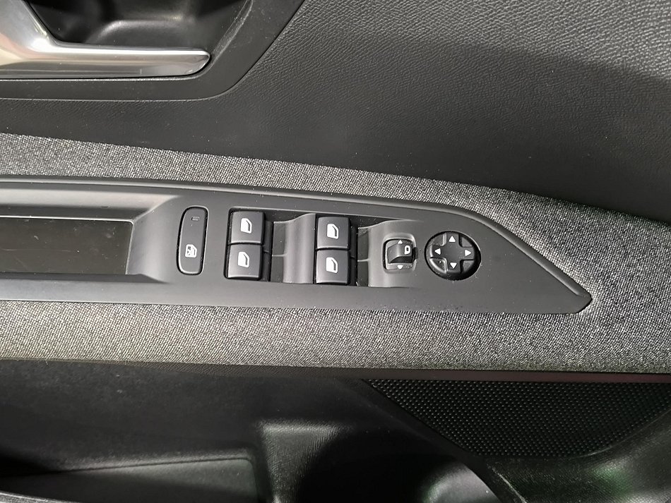 Peugeot 3008 1.6HDi Active