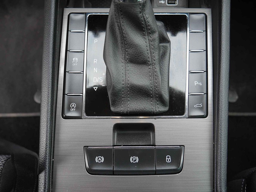 Škoda Superb III 2.0 TDi Style