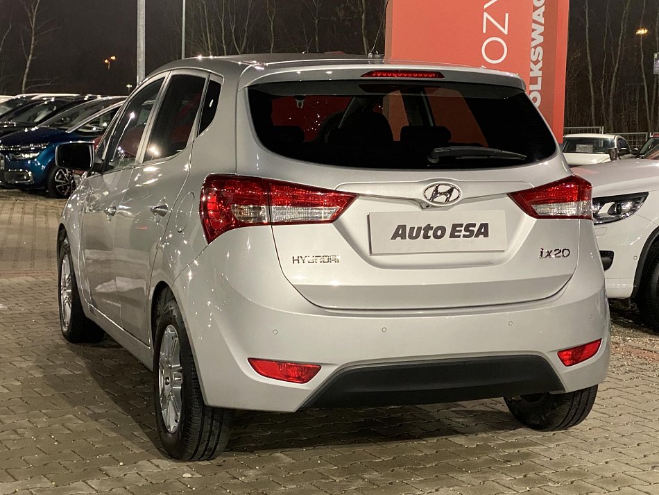 Hyundai Ix20 1.4i 