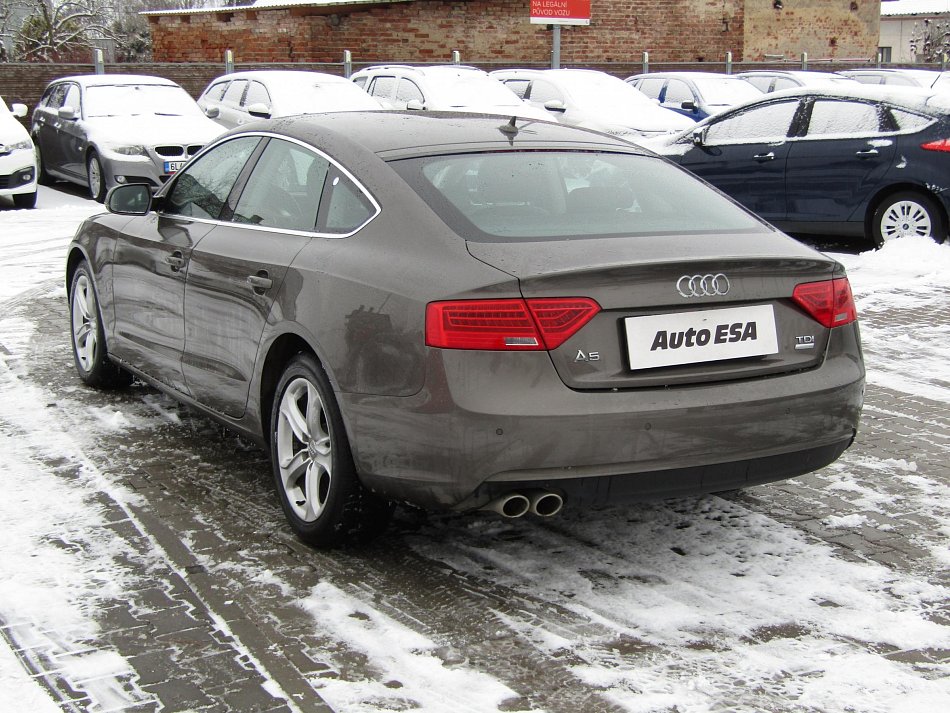 Audi A5 2.0 TDi 