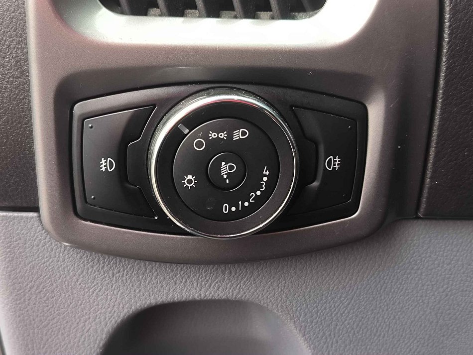 Ford Transit Custom 2.0TDCi Trend 9míst