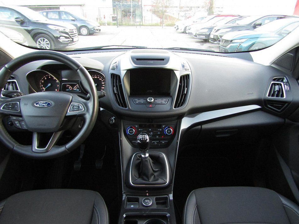 Ford Kuga 1.5EB Titanium