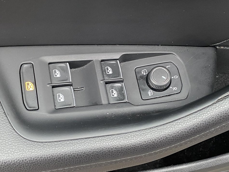 Volkswagen Passat 2.0TDi R-Line