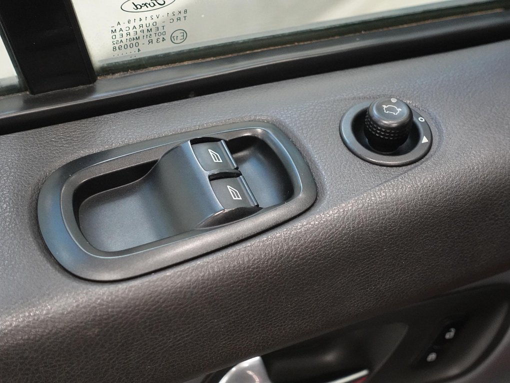 Ford Transit Custom 2.2TDCi Trend L2 6míst