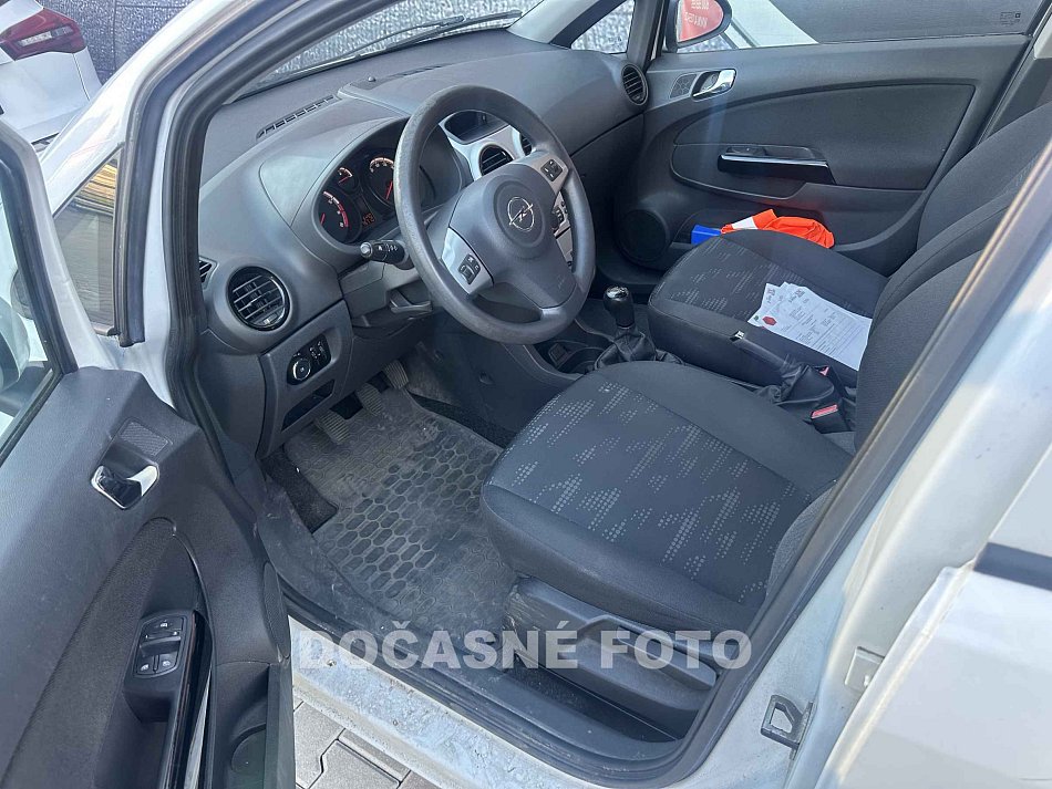 Opel Corsa 1.0i 