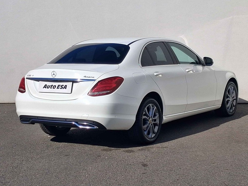Mercedes-Benz Třída C 2.2 CDi  220d 4Mat