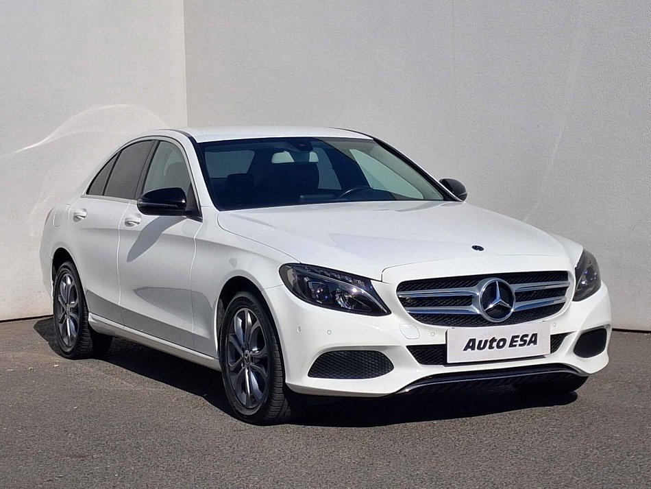 Mercedes-Benz Třída C 2.2 CDi  220d 4matic
