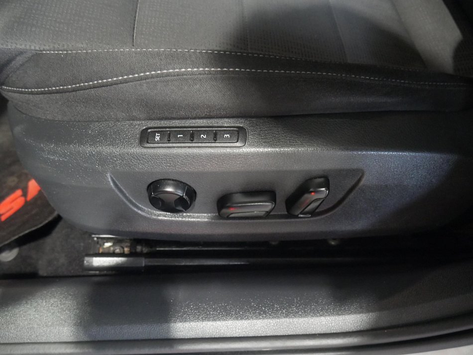 Škoda Superb III 1.4 TSI 