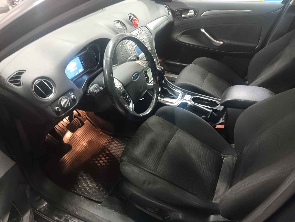 Ford Mondeo 2.0 TDCi 