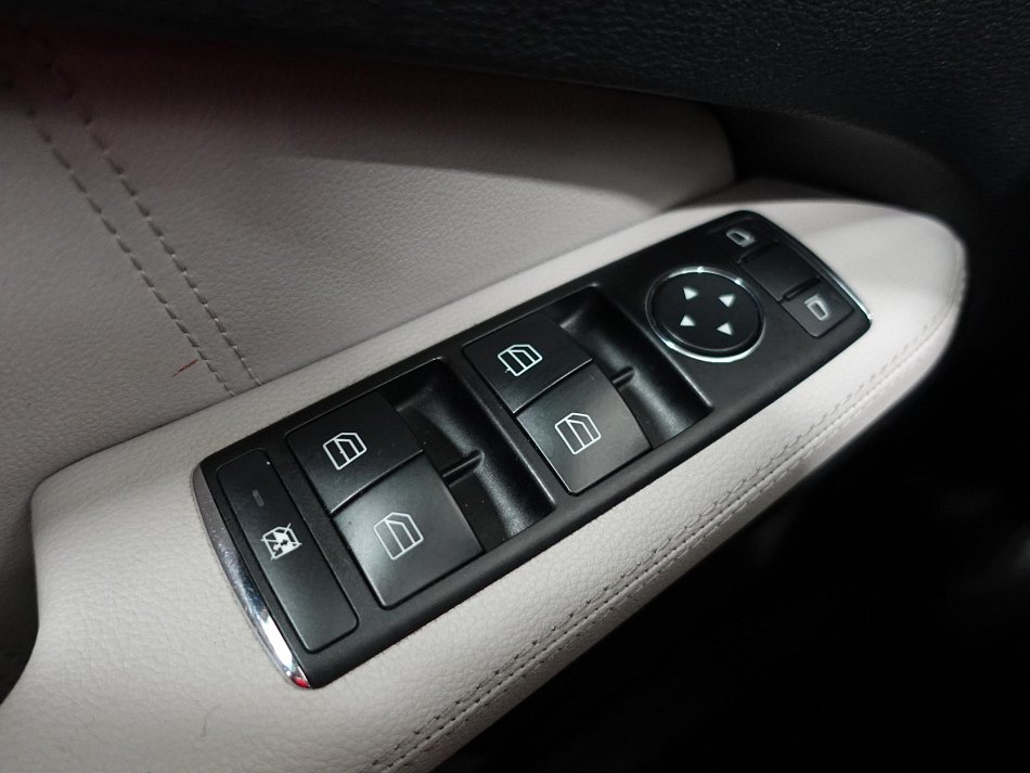 Mercedes-Benz Třída E 2.2 CDi  E220