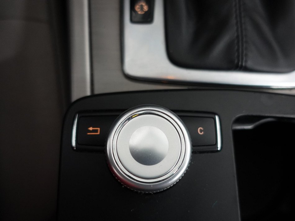 Mercedes-Benz Třída E 2.2 CDi  E220