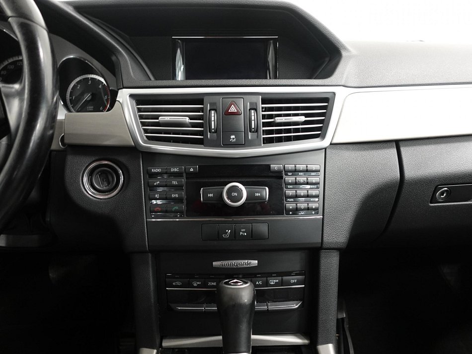 Mercedes-Benz Třída E 2.2 CDi  E220