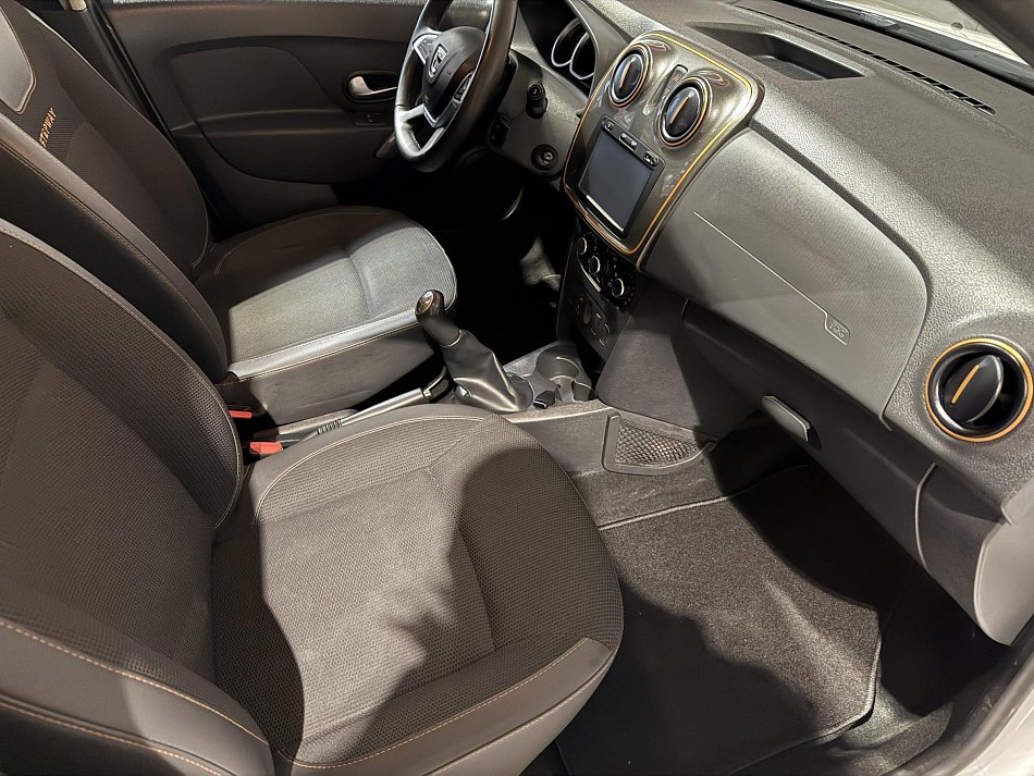 Dacia Logan 0.9 TCe Stepway