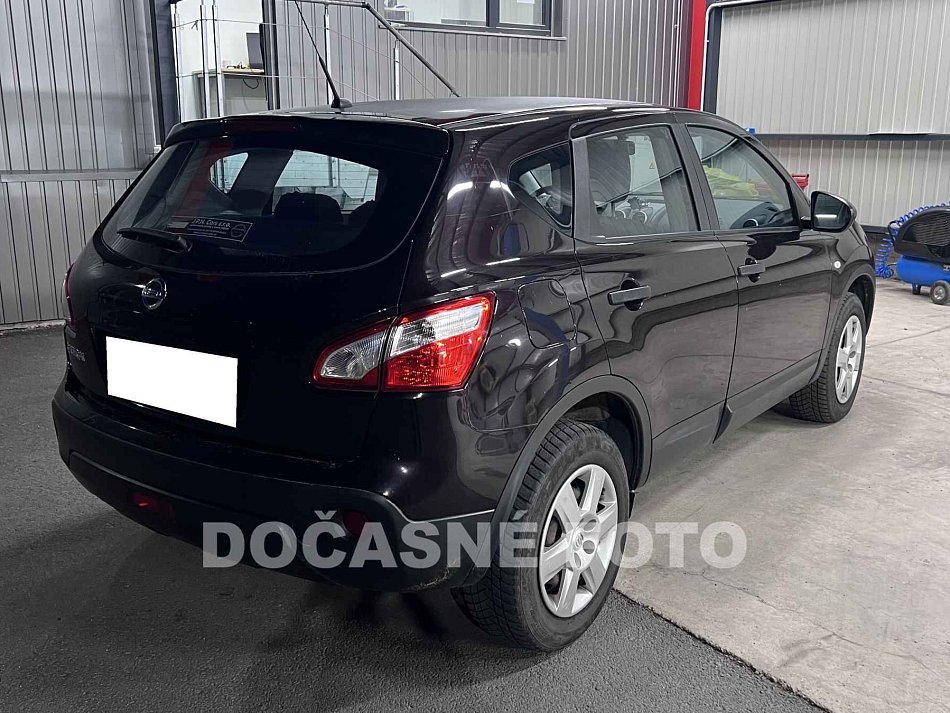 Nissan Qashqai 1.6i 