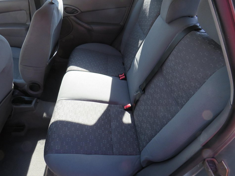 Ford Focus 1.6i 