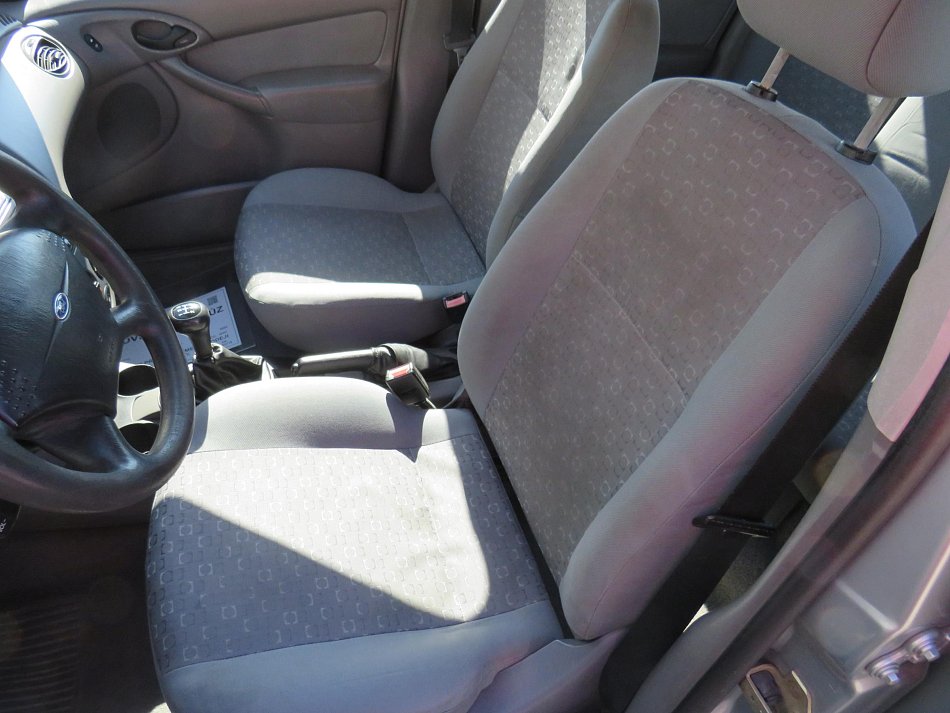 Ford Focus 1.6i 