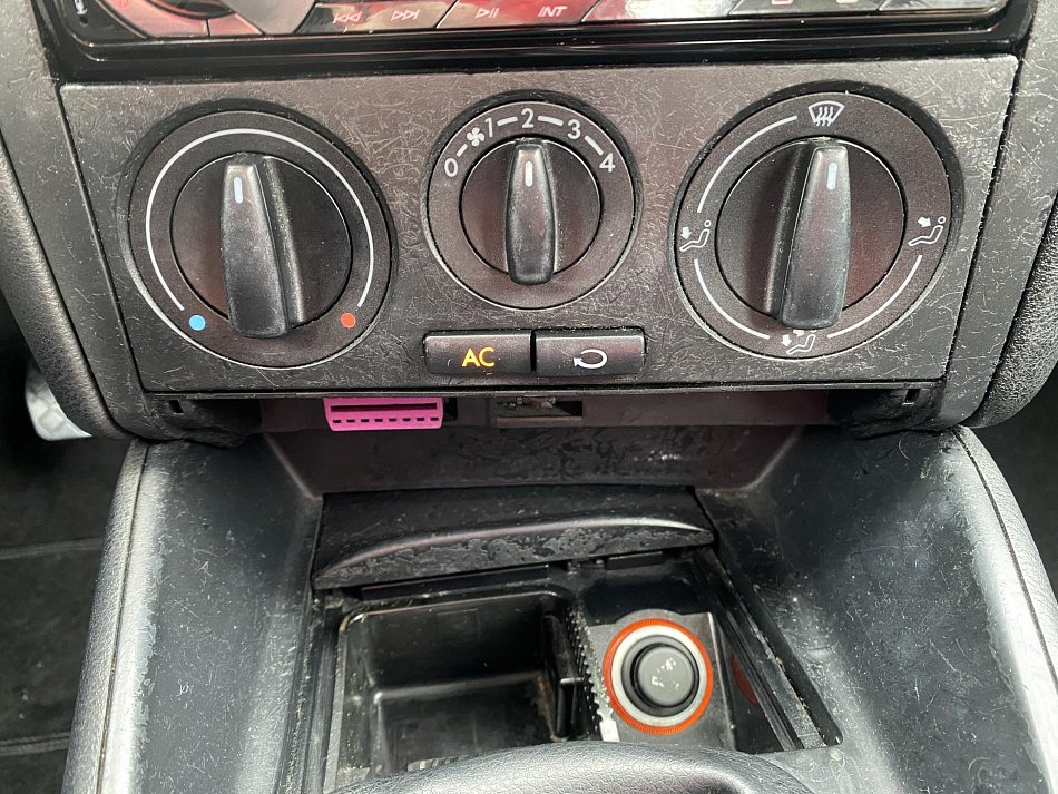 Volkswagen Golf 1.4 16V 