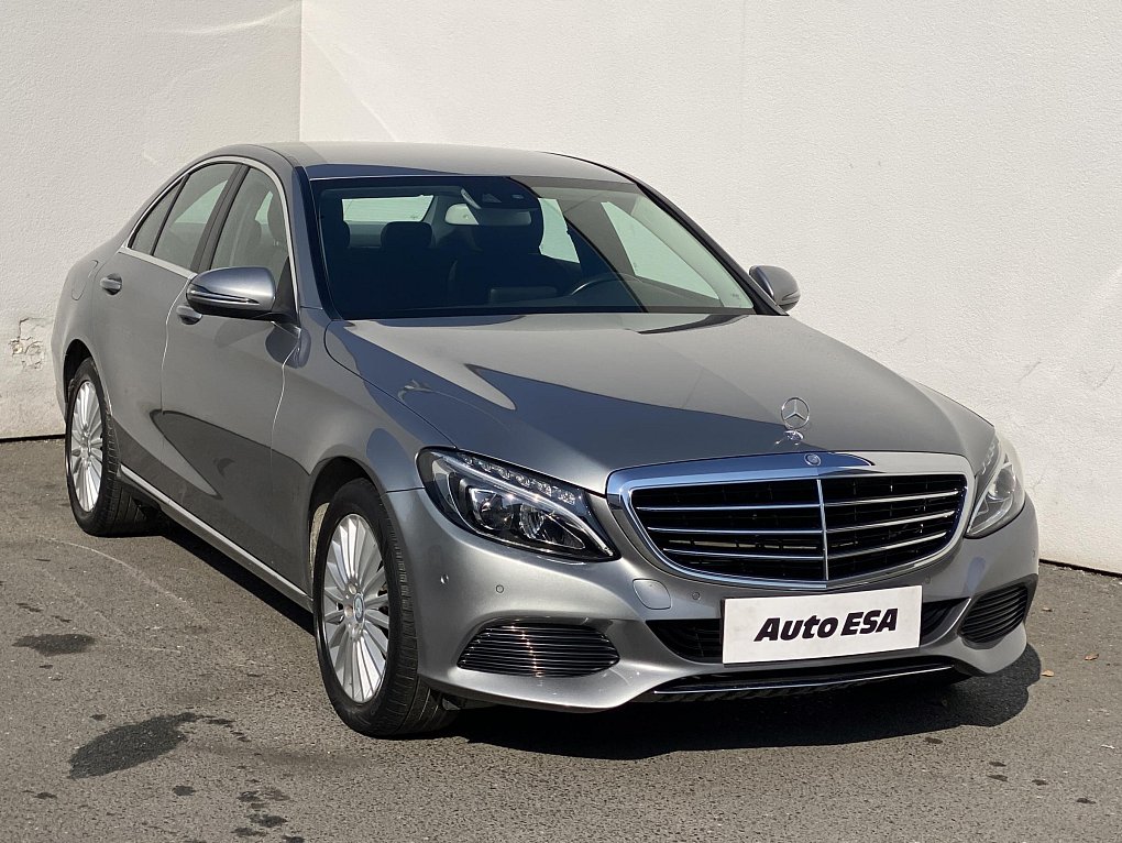 Mercedes-Benz Třída C 1.6 Exclusive C180