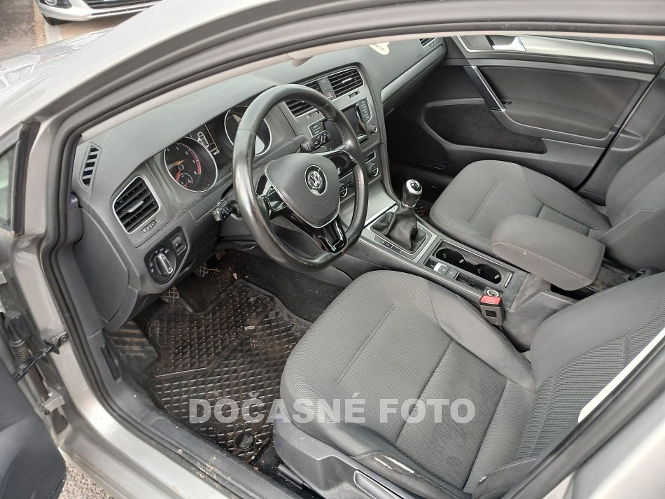 Volkswagen Golf 1.2TSI 