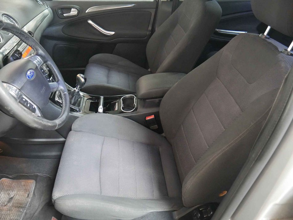 Ford S-MAX 2.0TDCi  7Míst