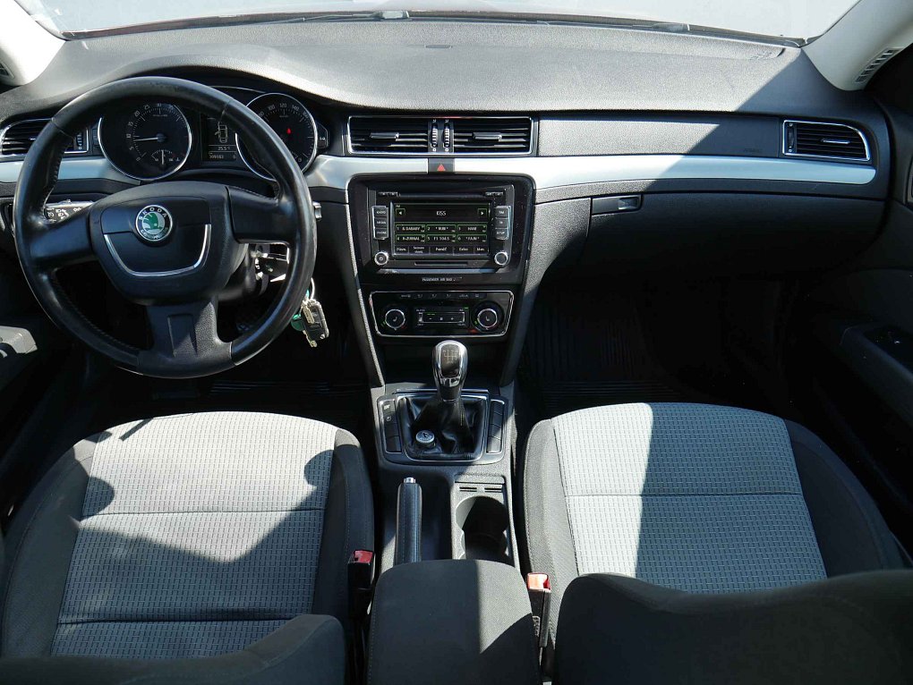 Škoda Superb II 2.0 TDi Ambition