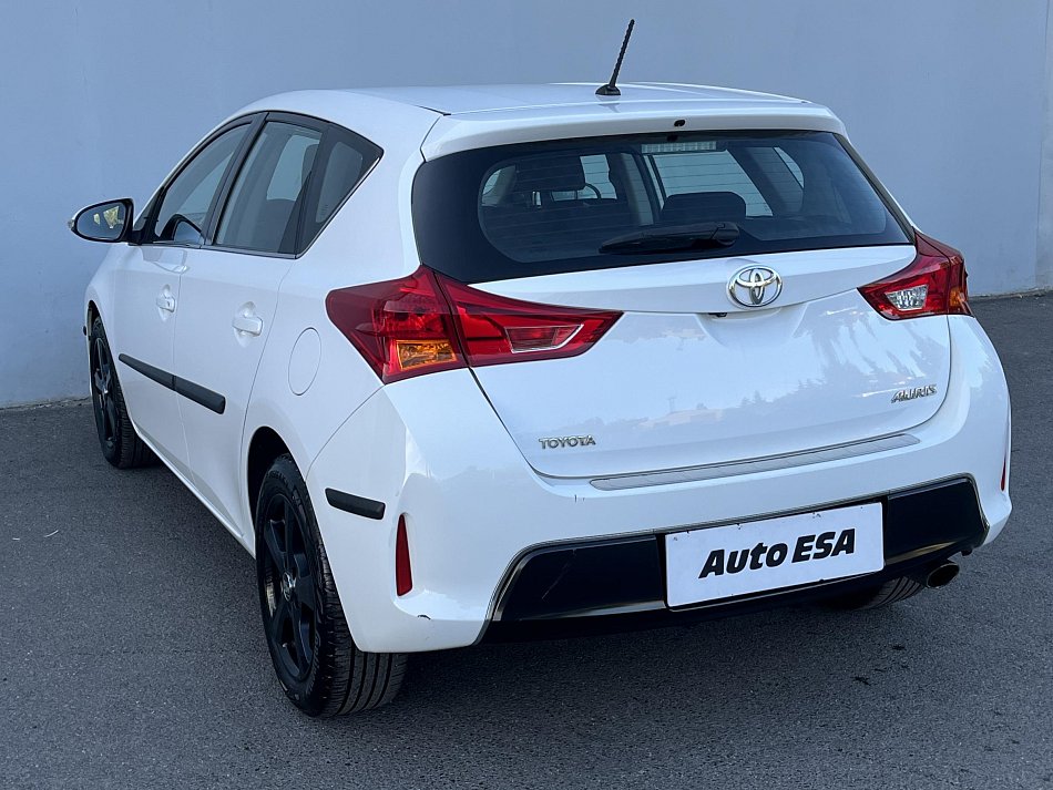 Toyota Auris 1.6 VVTi 
