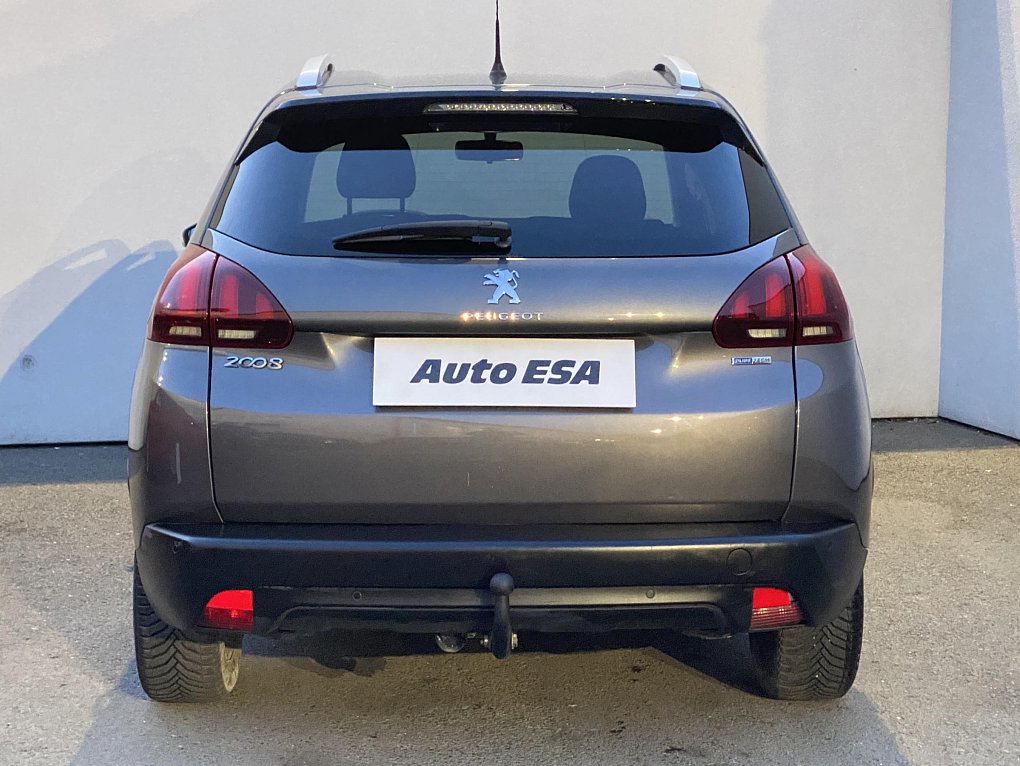 Peugeot 2008 1.2PT Style