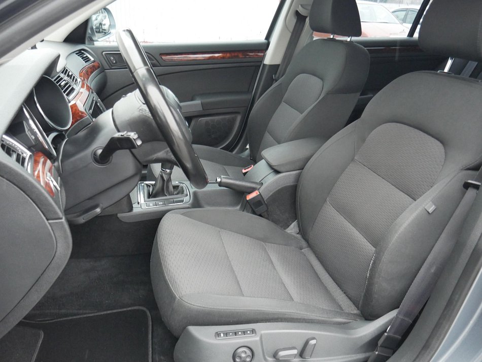 Škoda Superb II 2.0TDi Elegance