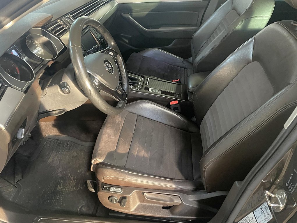 Volkswagen Passat 2.0 TDi Highline