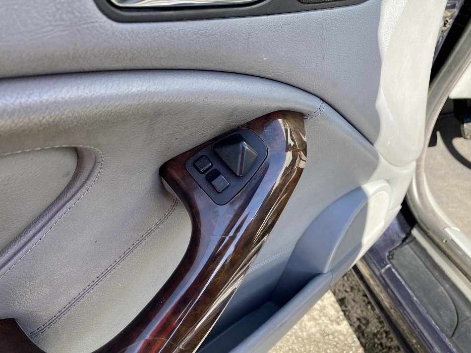 BMW Řada 3 2.5i  325 CI
