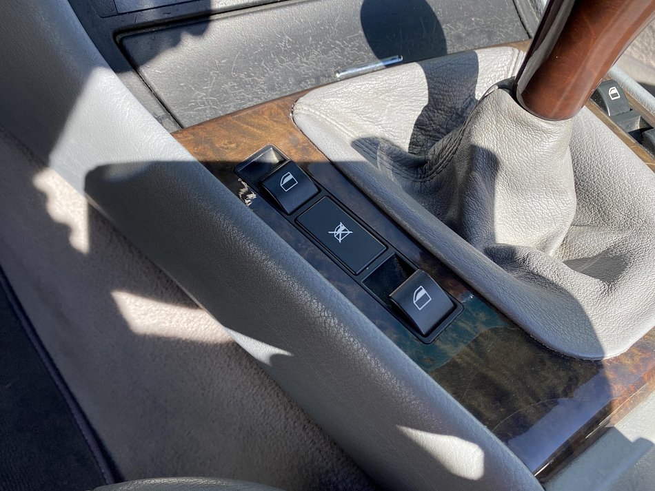 BMW Řada 3 2.5i  325 CI