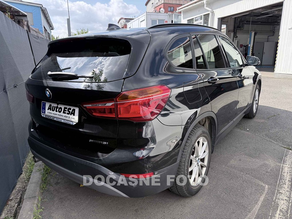 BMW X1 18i 