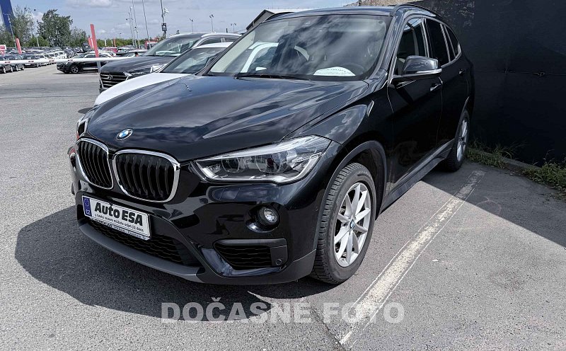 BMW X1 18i 
