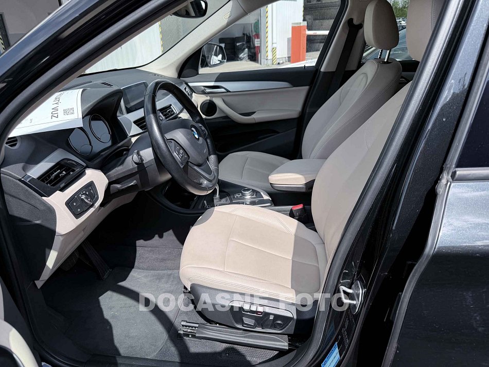 BMW X1 18i 