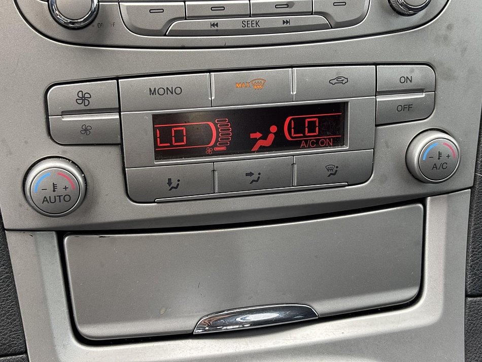 Ford S-MAX 2.2 TDCi Titanium
